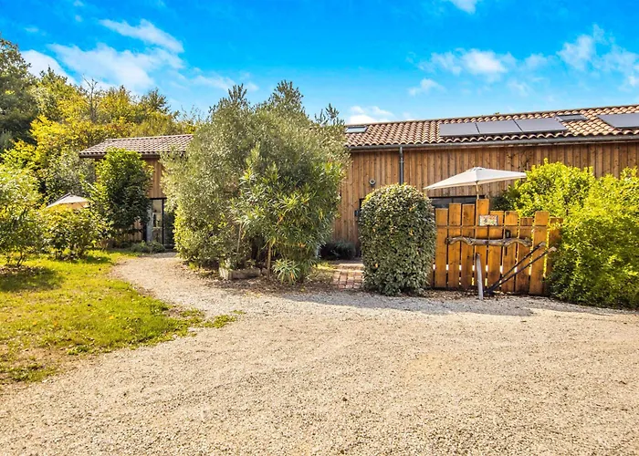 La Grange Aux Arbres - Le Tulipier * Baron (Gironde)